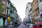 Une rue de Yangon.